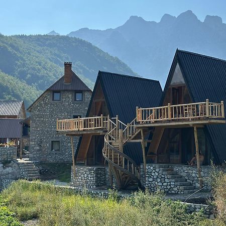 Guest House Kukaj วัลโบเนอ ภายนอก รูปภาพ