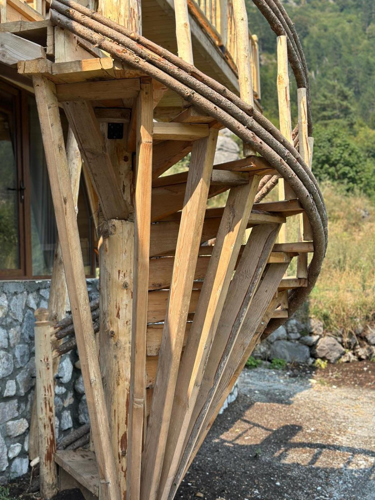 Guest House Kukaj วัลโบเนอ ภายนอก รูปภาพ
