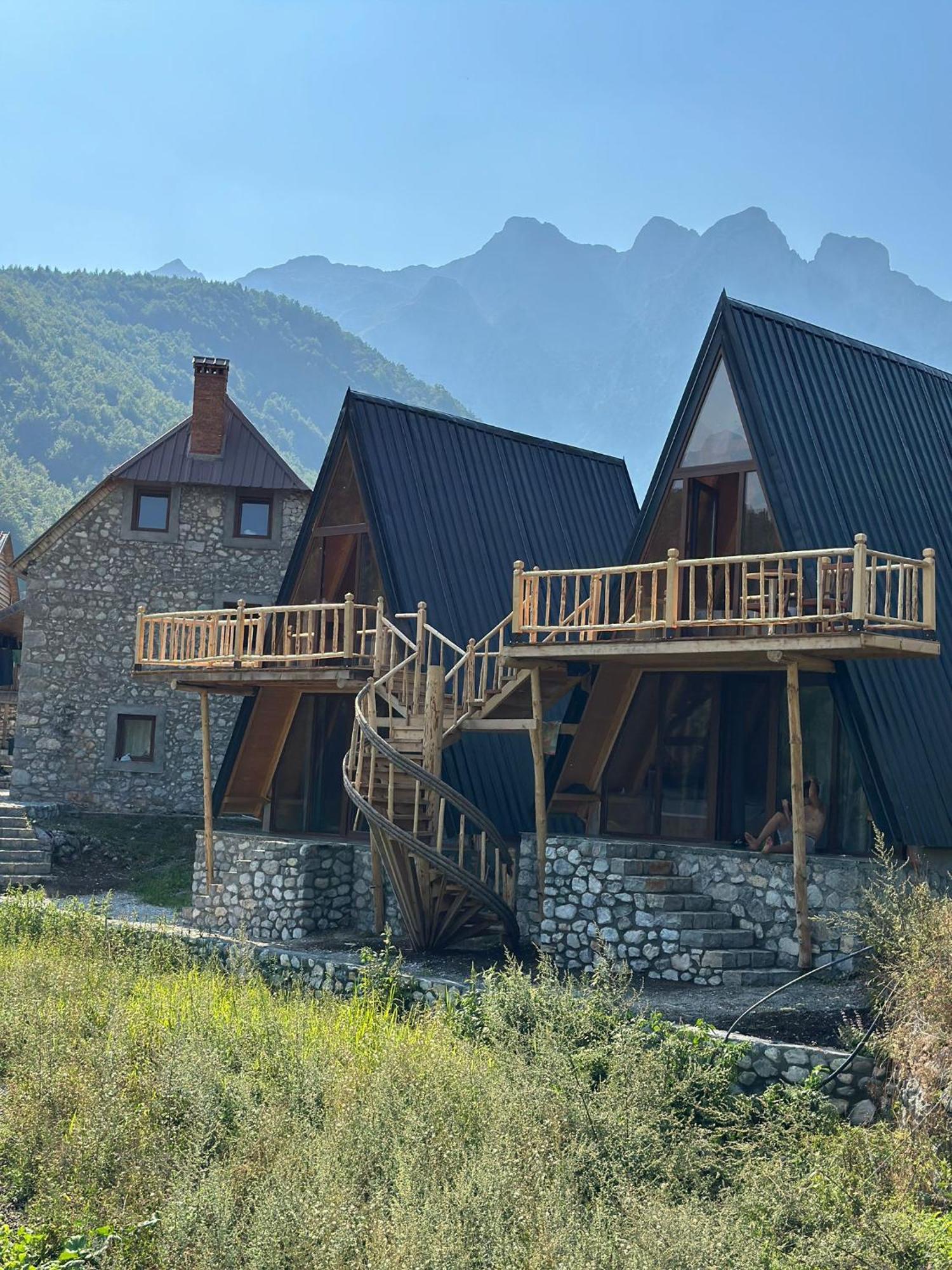 Guest House Kukaj วัลโบเนอ ภายนอก รูปภาพ